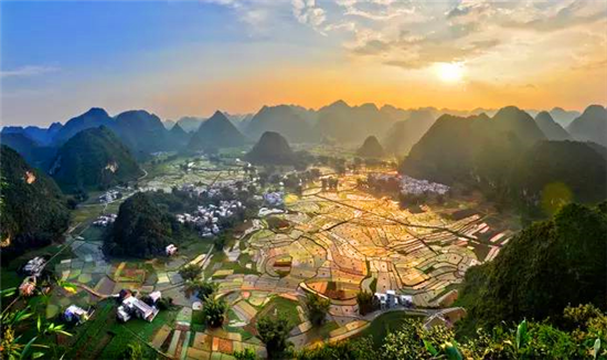 廣西三月三 小白猴飆歌爭(zhēng)歌王